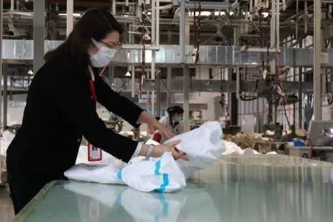 梁燕 安徽am8亚美环？萍脊煞萦邢薰镜持Р渴榧、总经理