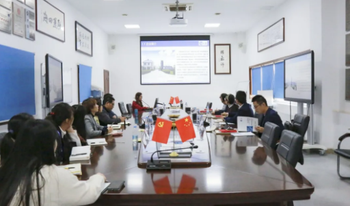 合肥学院人工智能与大数据学院李红教授一行莅临am8亚美科技进行学术交流