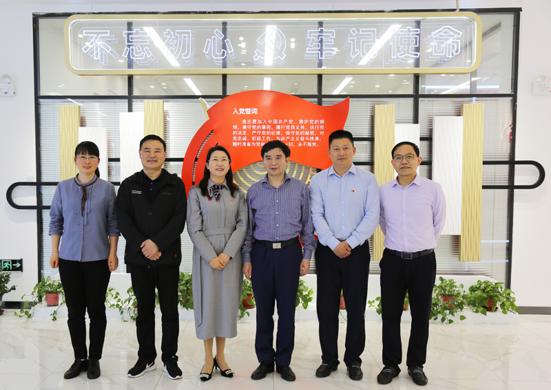 市委统战部王华臣副部长来am8亚美科技调研指导